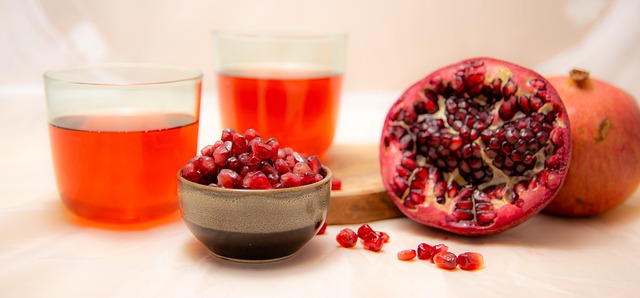 granat ekstrakt z soku granat menopauza zdrowa prostata odchudzanie starzenie antyoksydanty tradzik zmarszczki afrodyzjak poprawa funkcji seksualnych poprawa krazenia nadmierny apetyt
